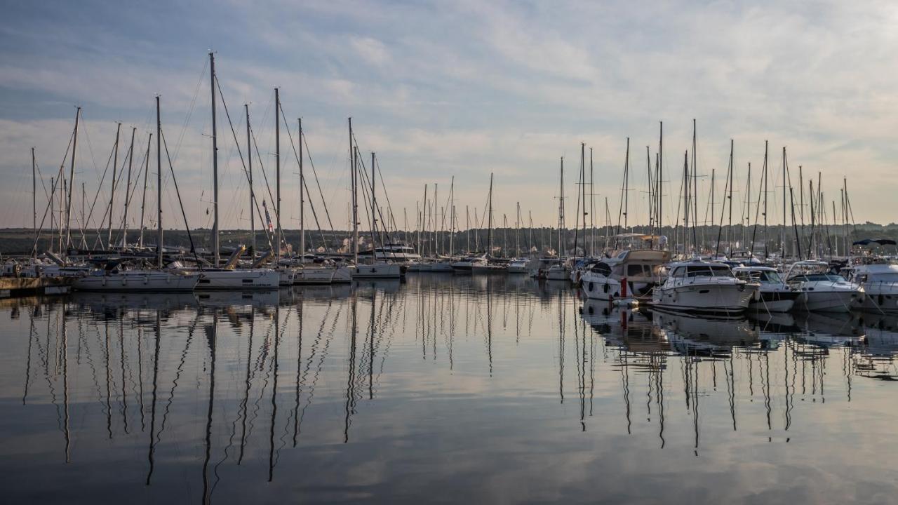 Apartmani Dina Biograd Na Moru Eksteriør bilde
