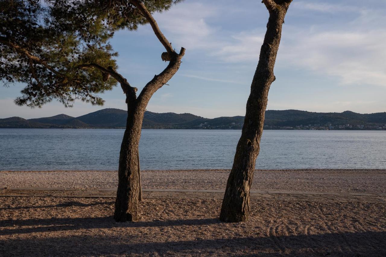 Apartmani Dina Biograd Na Moru Eksteriør bilde