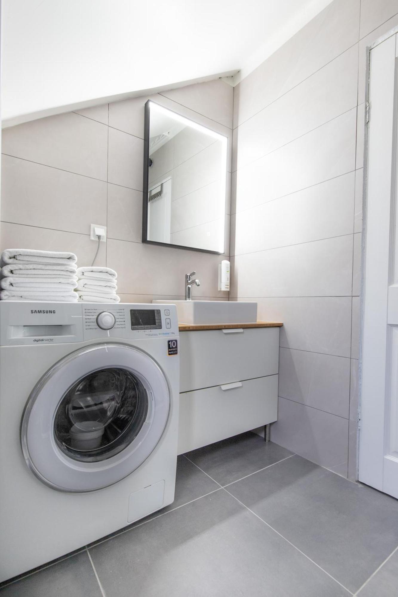 Apartmani Dina Biograd Na Moru Eksteriør bilde