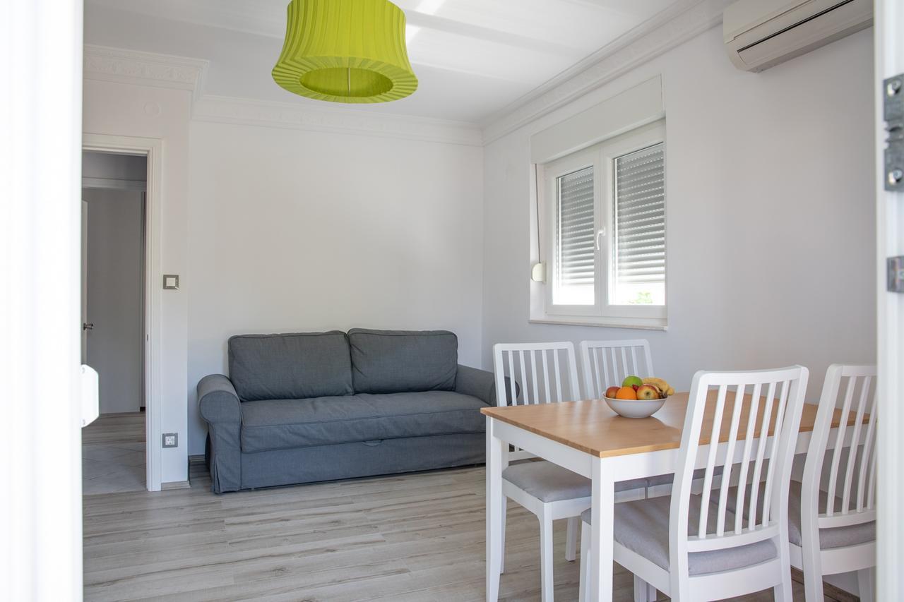 Apartmani Dina Biograd Na Moru Eksteriør bilde