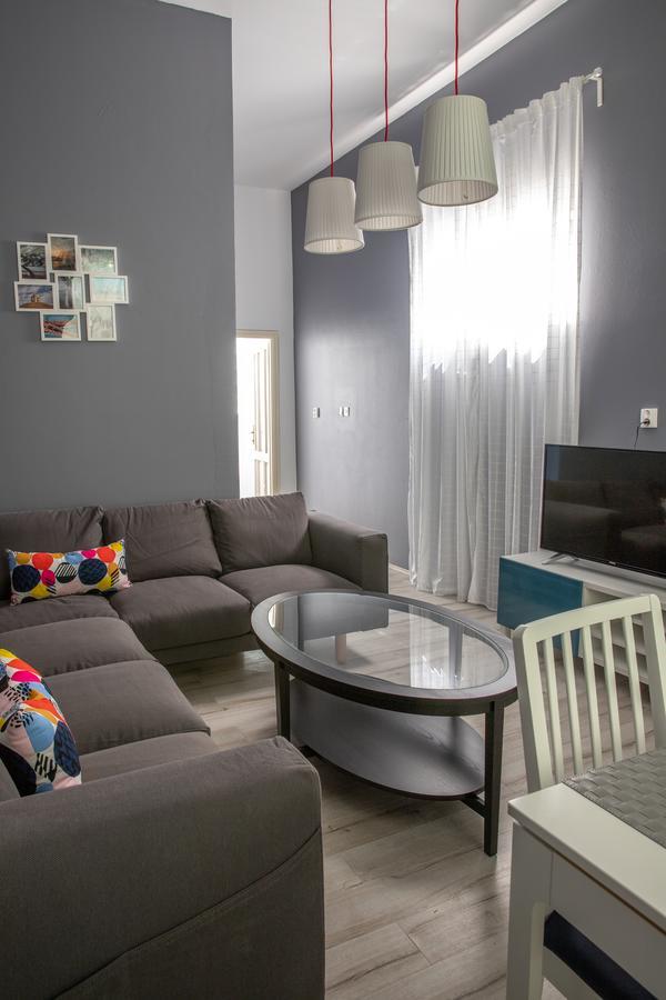 Apartmani Dina Biograd Na Moru Eksteriør bilde